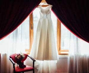 wedding gown for inverted triangle body shape