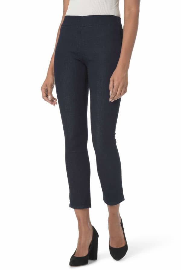 5 Petite Pull on Pants For Your Body Type