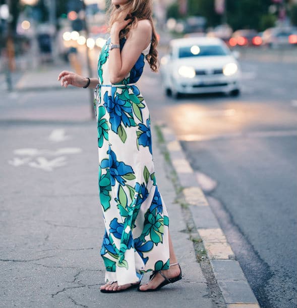 black maxi dress for short girl