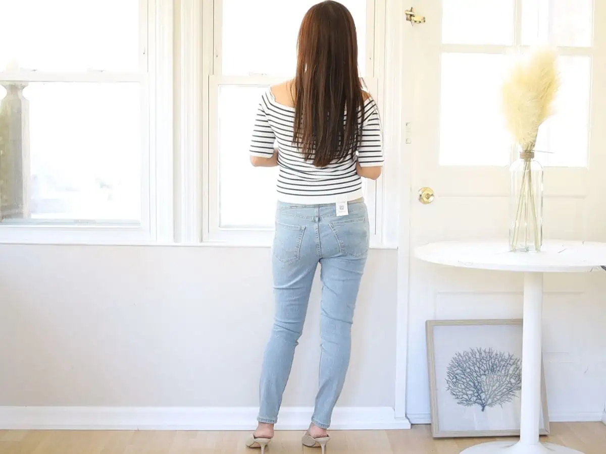 Style solutions: boyfriend jeans to suit an apple shape  Boyfriend jeans, Apple  shape outfits, Apple body shape fashion