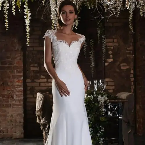 Sweetheart Neck Wedding Gown