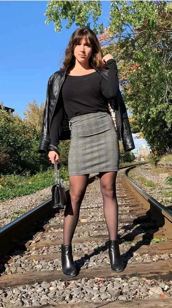 Plaid skirt outlet leather jacket