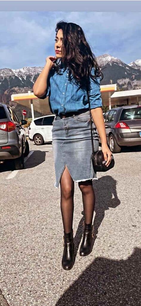 jean skirt and shirt outfit