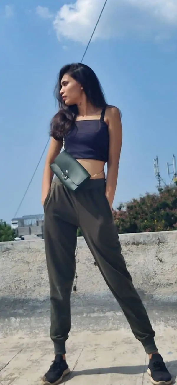 GRWM: Styling Olive Green Pants 🫒 #olive #grwm #getreadywithme #ootd ... |  TikTok