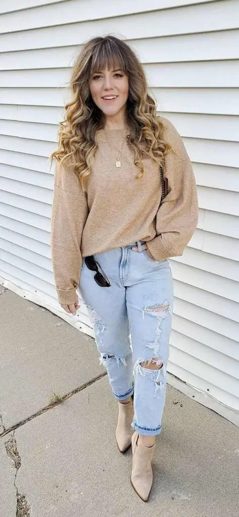 Cute outfits store with ripped jeans