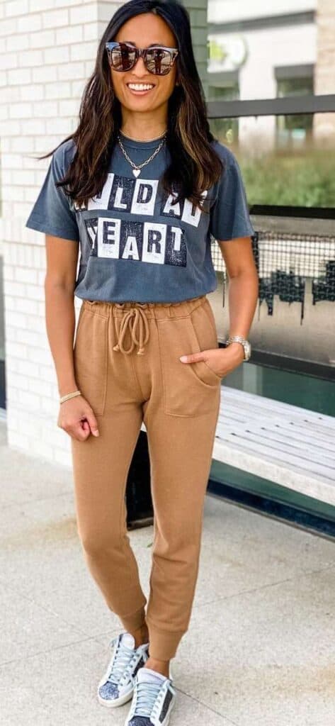 What To Wear With Joggers Complete Guide For Women 