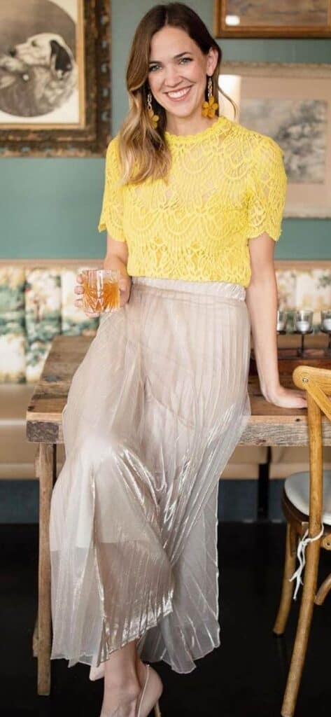 flowy maxi skirt outfits
