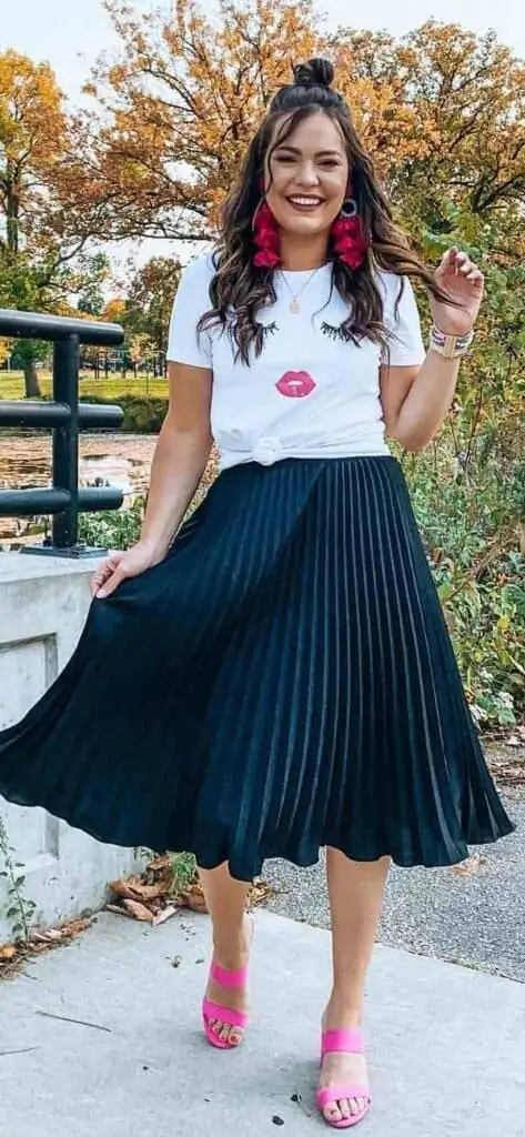 17 Best Ways To Wear A Pleated Skirt  A Guide To Various Styles