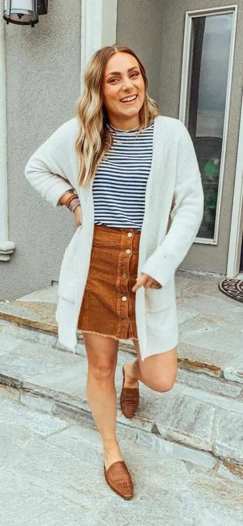 Share more than 73 outfits with corduroy skirt