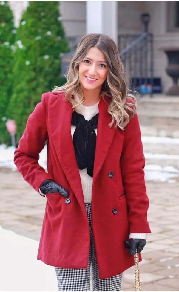 How To Wear A Peacoat (Complete Guide for Women)