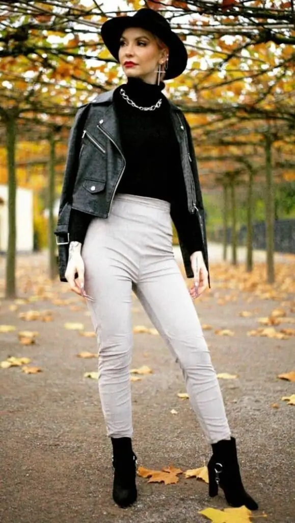 15 Outfits With Suede Flare Trousers - Styleoholic | Black leather fringe  jacket, Fringe leather jacket, Chic pants