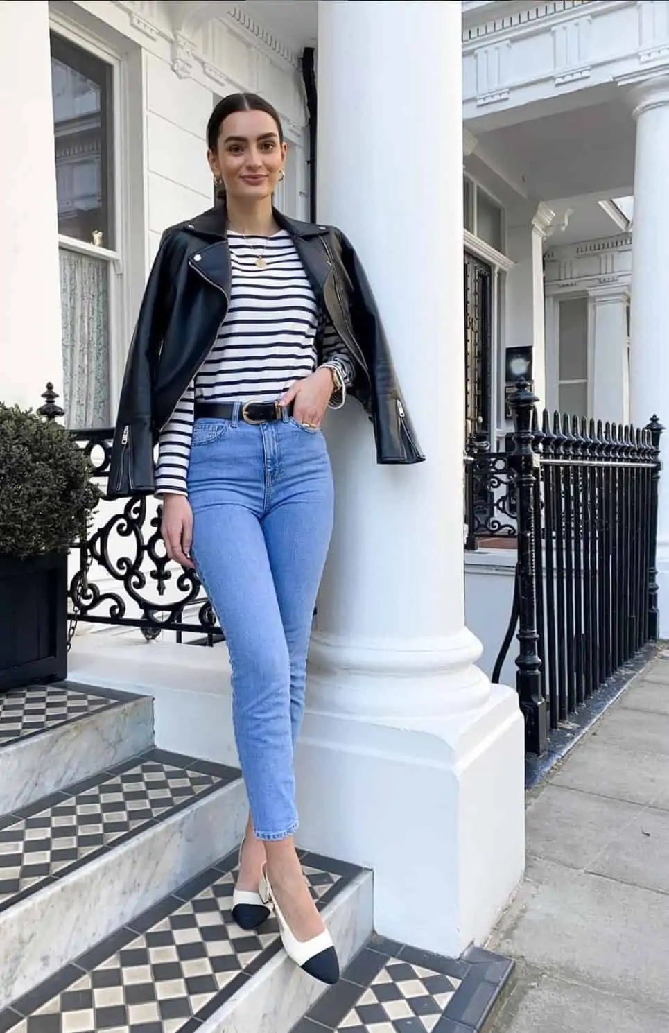 How To Wear High Waisted Jeans – 20 Outfit Ideas And Tips