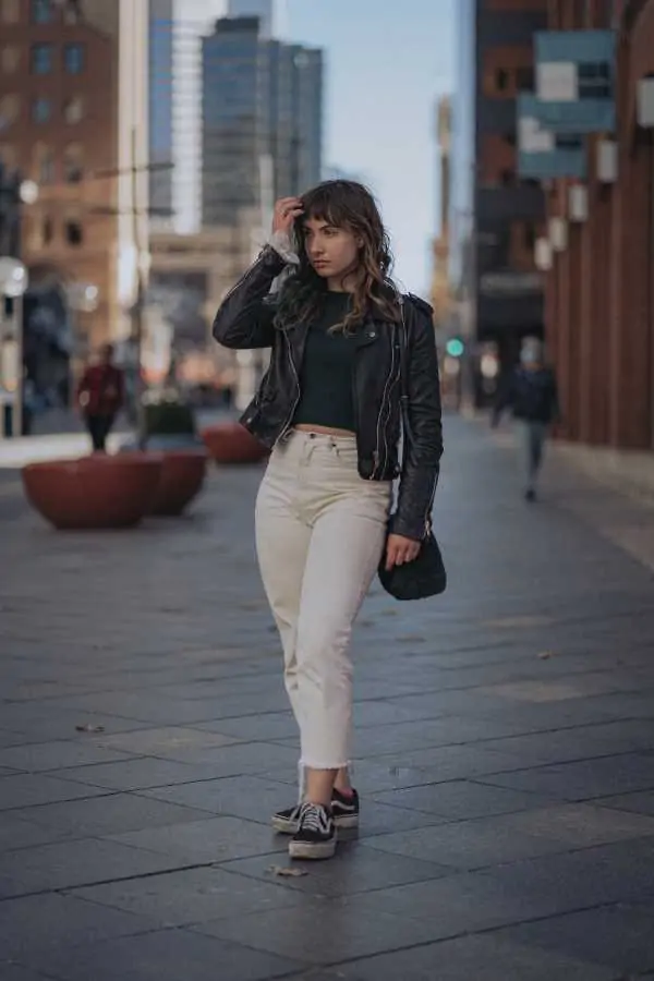 40 Seriously Stylish Cargo Pants Outfit Ideas for Women in 2022  La Belle  Society