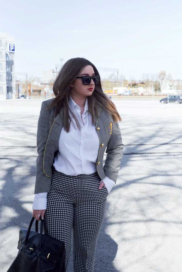 what to wear with plaid pants