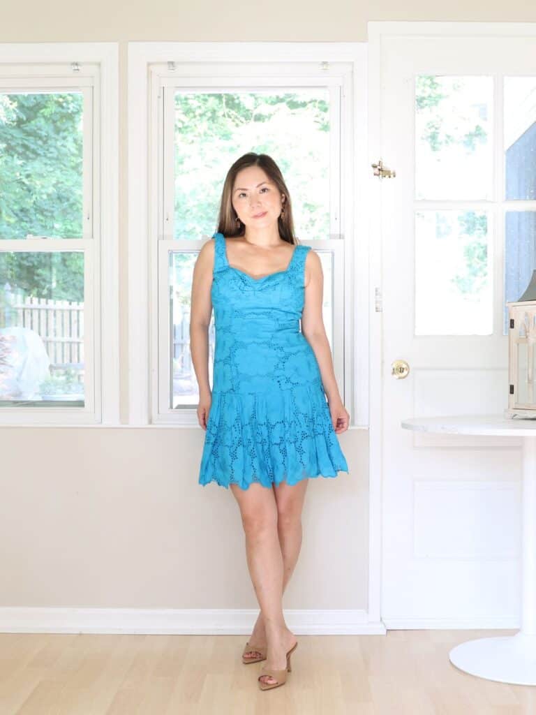 I'm 5'2", these are the 12 must-know tips on how to look good if you are short