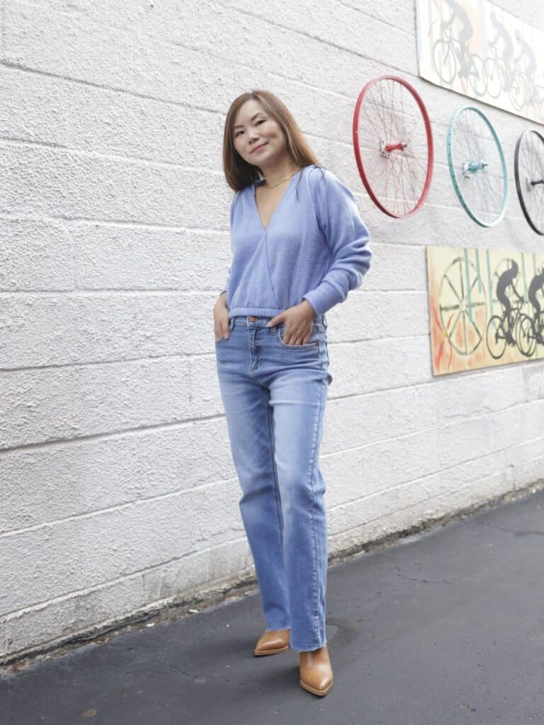 I'm 5'2", these are the 12 must-know tips on how to look good if you are short