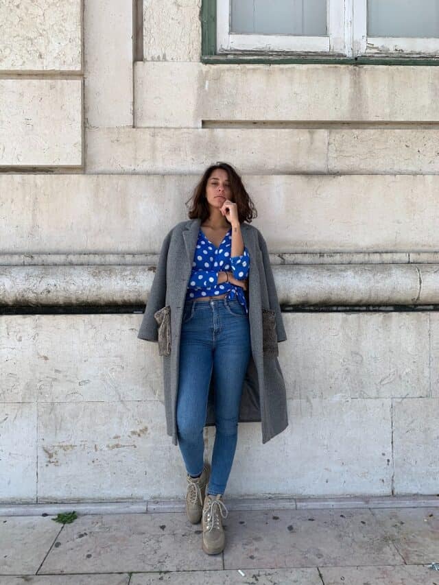 I'm 5'2", these are the 7 best jeans to make your legs look longer