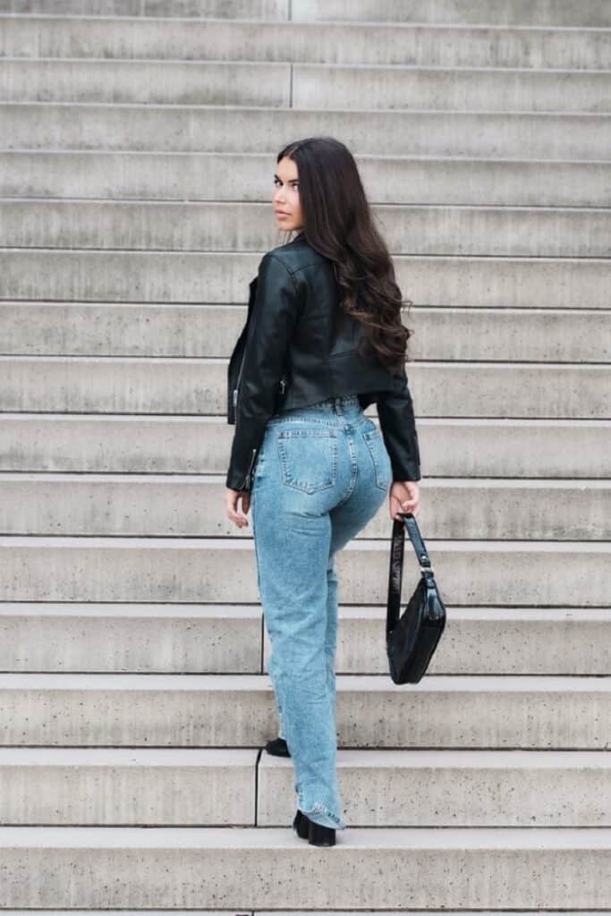 What Jeans Make Your Bum Look Good