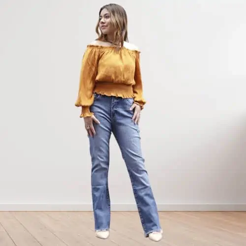 The Complete Jeans Guide for An Hourglass Figure-Straight Leg Jeans