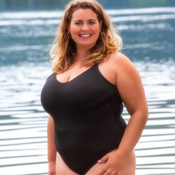 what swimsuits look best on busty women