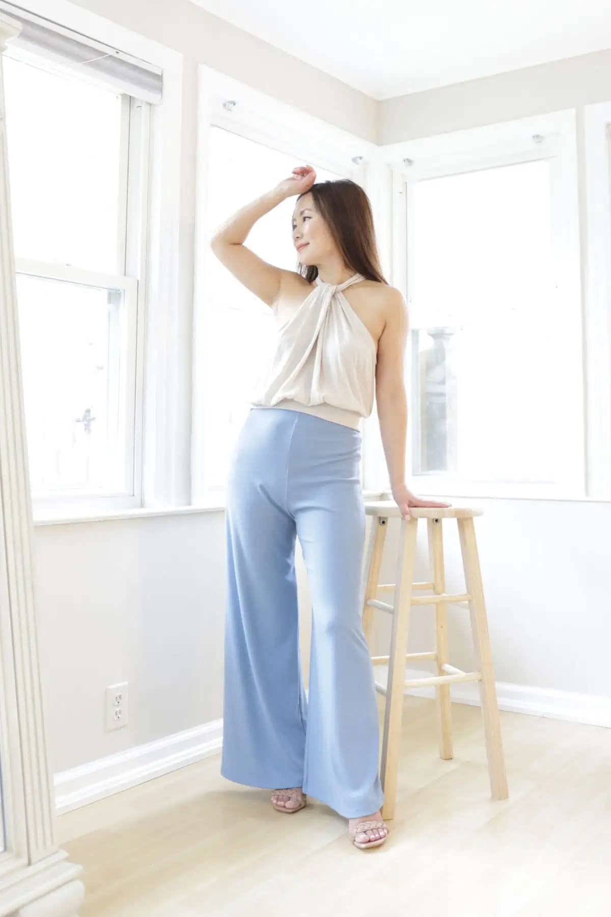 11 Best High-Waisted Pants For Petites