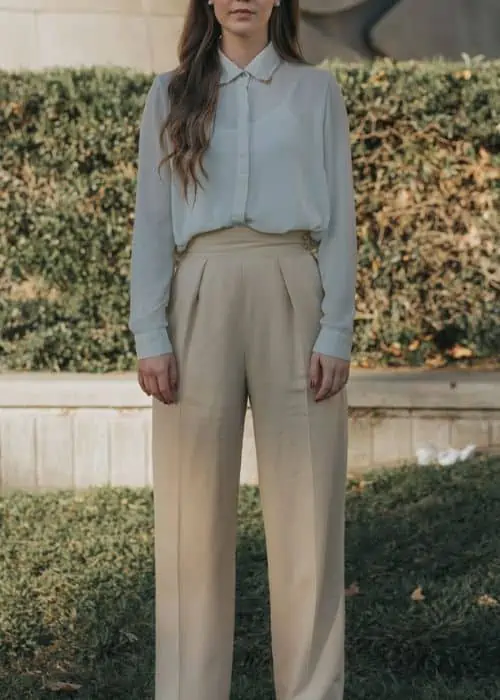 PANTS FOR APPLE SHAPE=pleated pants