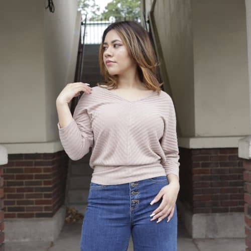 COMPREHENSIVE STYLING GUIDE FOR CURVY WOMEN-V-neckline sweaters