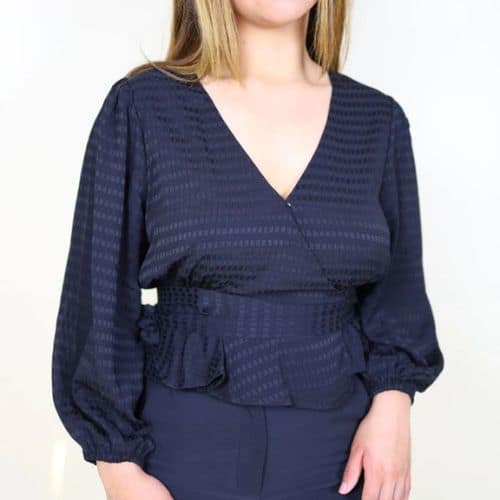 COMPREHENSIVE STYLING GUIDE FOR CURVY WOMEN-peplum top