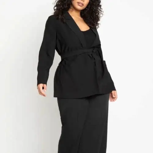 COMPREHENSIVE STYLING GUIDE FOR CURVY WOMEN-WELL-wrap coats