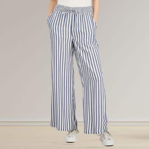 Pants with vertical stripes