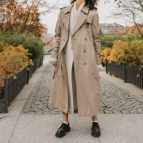 The Complete Coat Guide for Women Over 40-trench coats