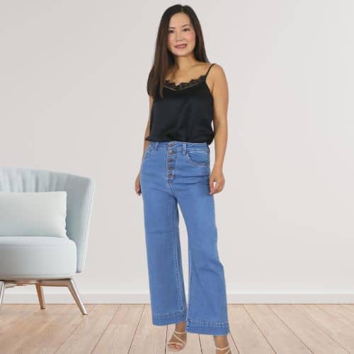 The jeans guide for women over 40-Wide Leg Jeans