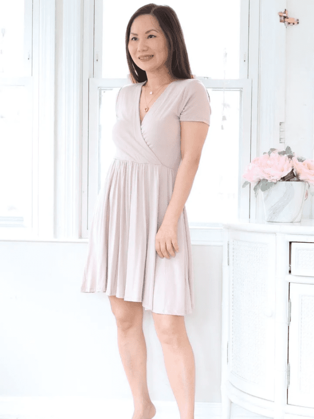 How to Choose Dresses for Women Over 40