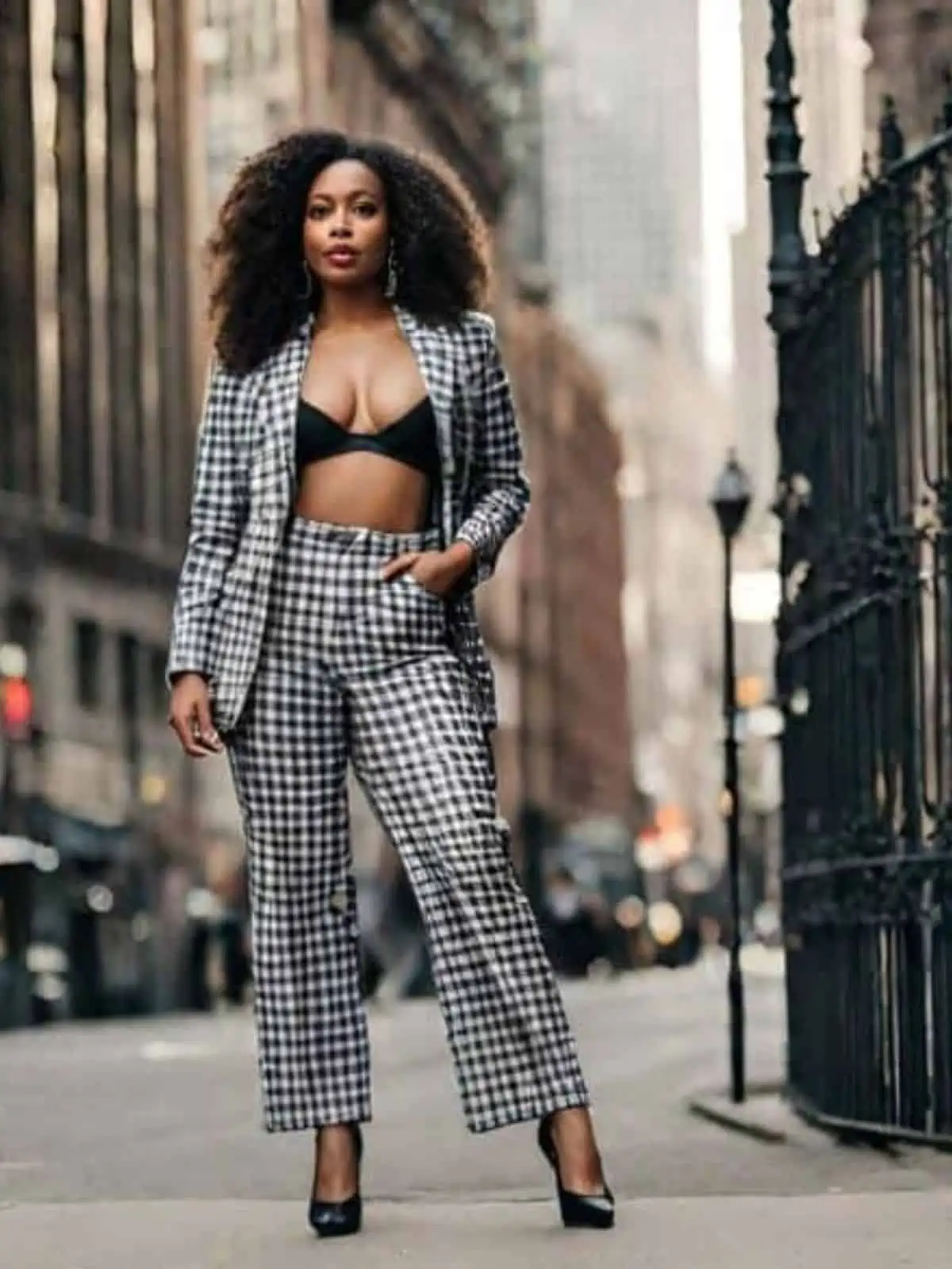 20 Stylish Ways to Wear Plaid Pants in 2024 - Petite Dressing
