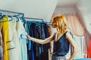 I’m a Stylist—Here’s How I Organize a Wardrobe for Women Who Hate Getting Dressed